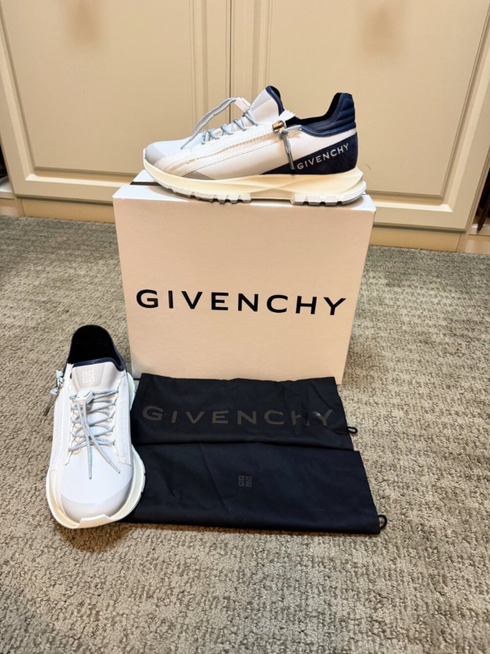 Givenchy Men's Spectre runner sneakers in synthetic leather and suede - Size 44